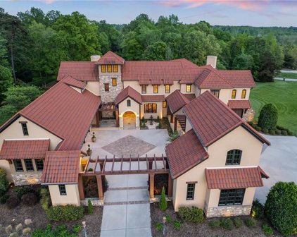 3220 N Old Greensboro Road, High Point