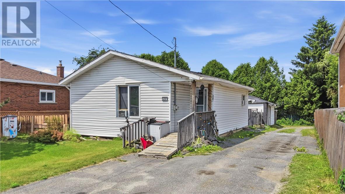 Listing preview for 3297 Falconbridge Highway, Garson