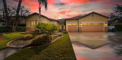 6903 Canaletto, Bakersfield