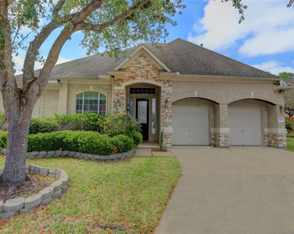 2102 Windy Shores Drive, Pearland