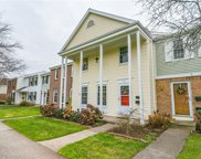 15 Hidden Valley Road, Gates image