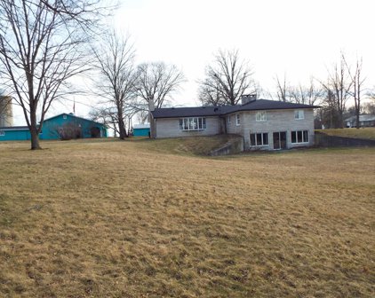 5919 N 300 East Road, Decatur