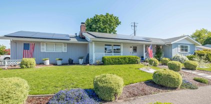 1001 34th Av