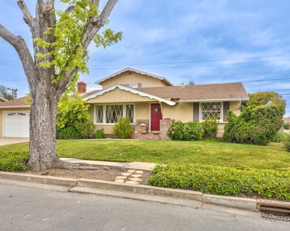 197 Chaucer DR, Salinas