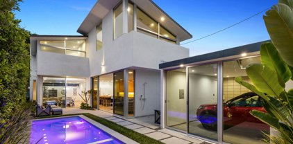 3632  Greenwood Ave, Los Angeles
