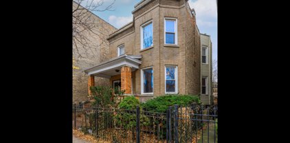 5766 N Ridge Avenue, Chicago