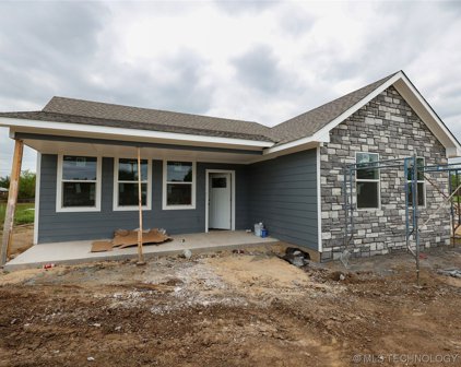 1507 W Tulsa Avenue Avenue, Sulphur