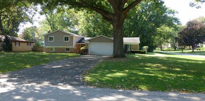6259 Thorneycroft, Shelby Twp