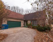 153 Juliet Court, Clarendon Hills image