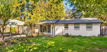 9817 Hipkins Road SW, Lakewood