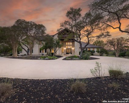 101 Hunters Cliff, Boerne