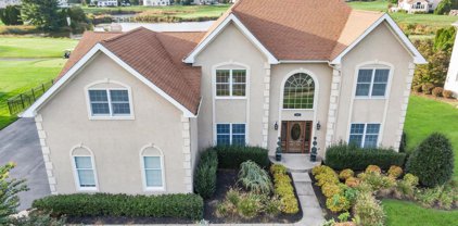 147 Country Club Dr, Moorestown