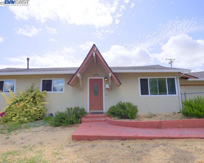 1572 Glazier Dr, Concord