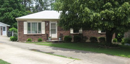 10913 Blackwood Rd, Jeffersontown