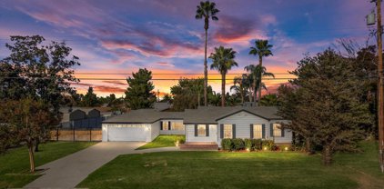 10000 Glenn, Bakersfield