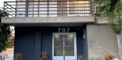 707 W 4th Street Unit 17, Long Beach