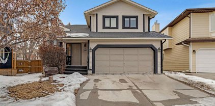 605 Downey Place, Foothills County