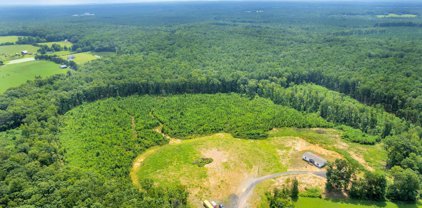 76 Ruritan Lake Rd, Scottsville