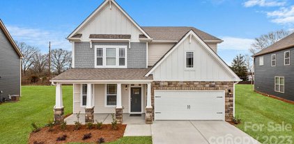 163 Fox Cove  Road, Hendersonville