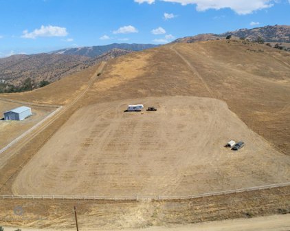 Mountain View Dr, Tehachapi