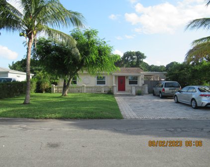 828 Fernwood Drive, West Palm Beach