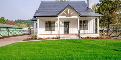 805 Calapooia Av, Brownsville