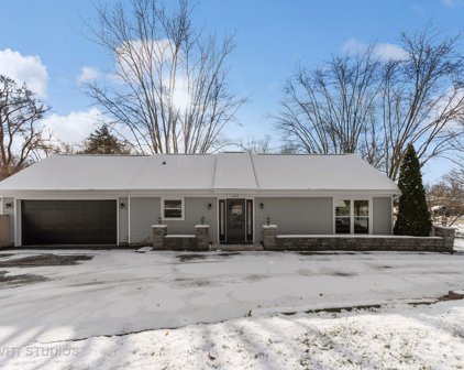 607 W Dowell Road, Mchenry