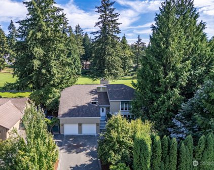 15431 SE Fairwood Boulevard, Renton