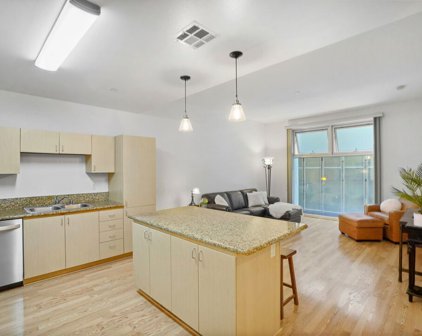 630 W 6th St Unit 211, Los Angeles