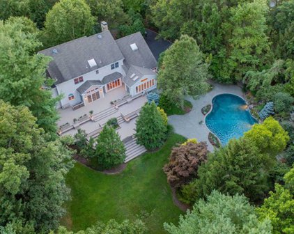 108 Fawnhill Road, Upper Saddle River