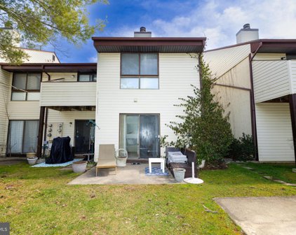 36 E Daisy Ln, Mount Laurel