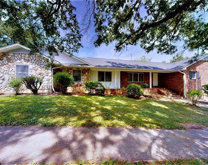 6108 Riverdale Drive, High Point