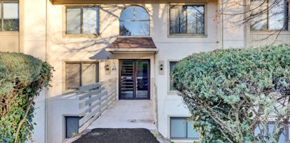 48 Muirfield Dr, Reading