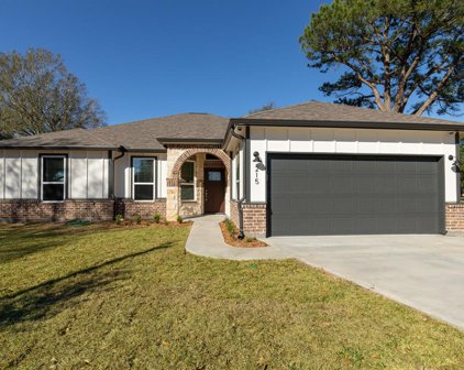 215 Alonzo Street, Prairie View