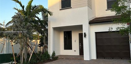 203 Sw 159th Ter, Pembroke Pines