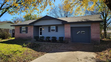 925 Howard, Ada