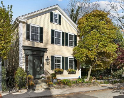 25 Willow Street, Newport