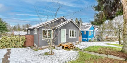 315 Holmes Street, New Westminster