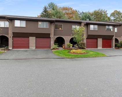 45 Hawthorne Circle Unit 45, Peabody