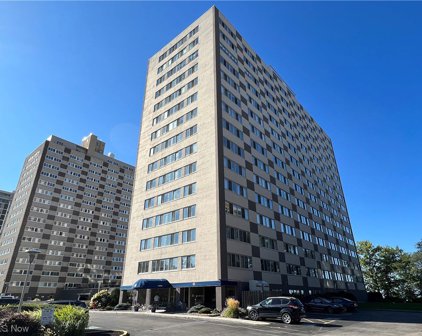 12520 Edgewater Drive Unit 1202, Lakewood