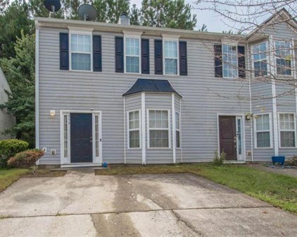 2956 Falling Water Pnt, South Fulton