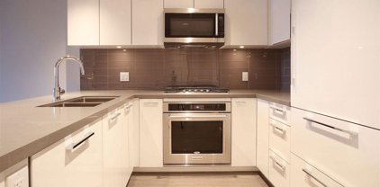 3093 Windsor Gate Unit 805, Coquitlam