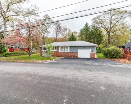689 Black Hut  Road, Burrillville