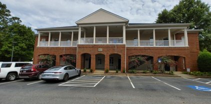 570 W Crossville Road Unit 203, Roswell