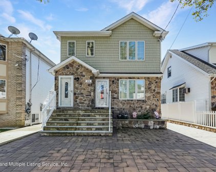 104 Otis Avenue, Staten Island