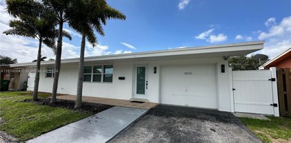 8320 Taft St, Pembroke Pines