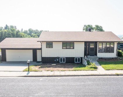 407 6th Street NE, Mandan