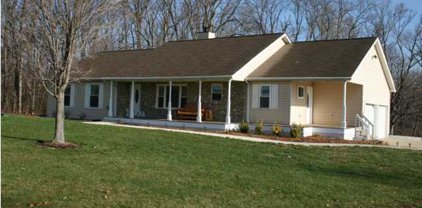 5249 Orphan Ln, Shelbyville