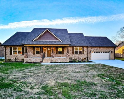 105 Cumberland Ct, Tullahoma