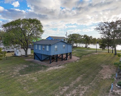 398 Private Road 670, Matagorda